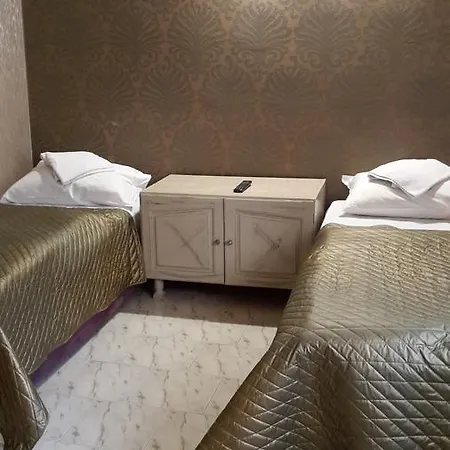 Family Kartala Yukarı Cuma